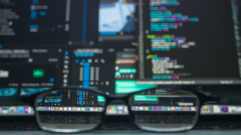 Statt SaaS: Nutzerfreundliche Individuallösungen für Intranets und Wissensmanagement (Foto: pexels-kevin-ku-577585.jpg) 